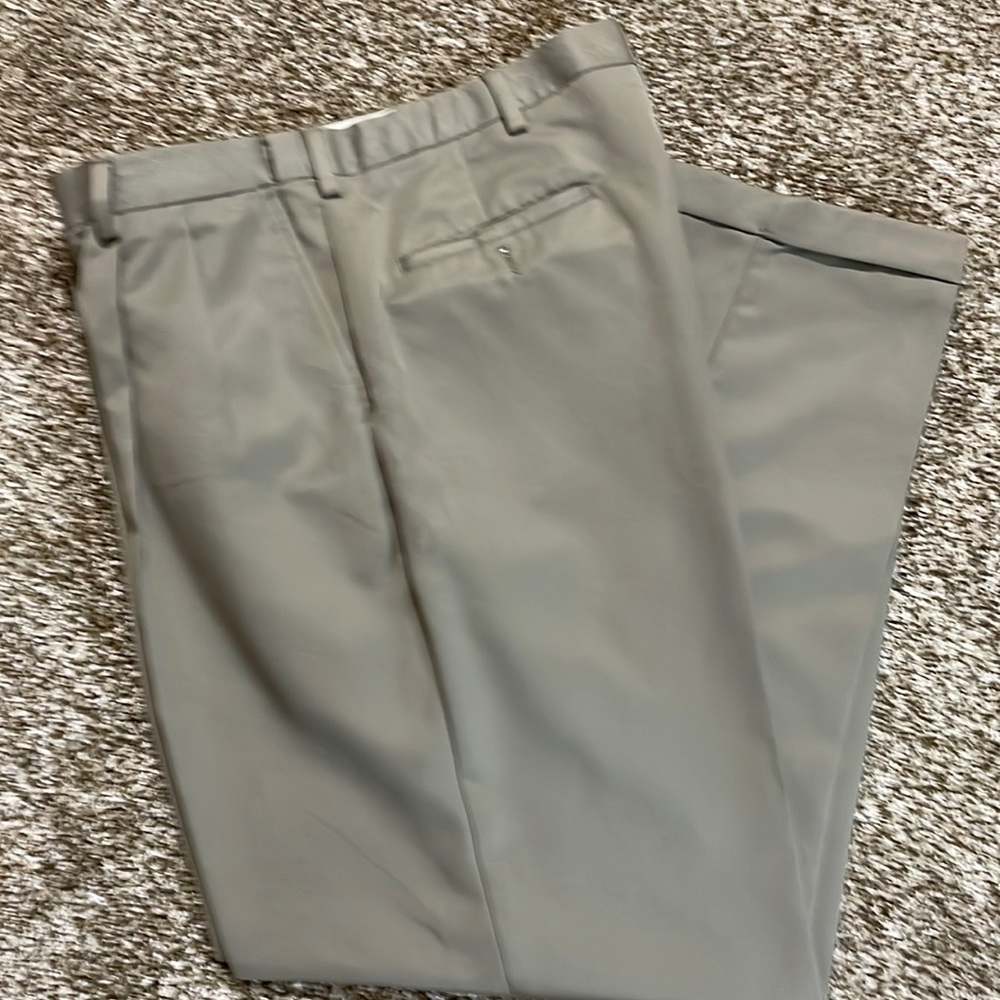 Farah Mens Expandable Waist  Dark Khaki 38 x 32